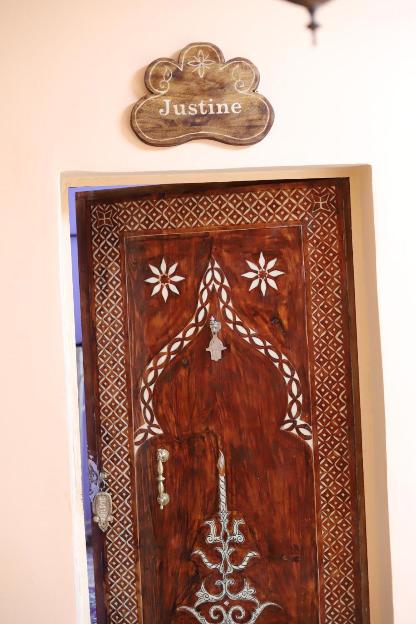 Dar Ilyana Hotel Ait Tiourhza ภายนอก รูปภาพ