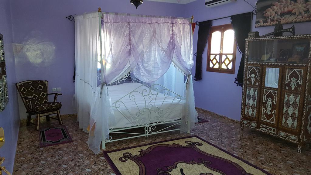 Dar Ilyana Hotel Ait Tiourhza ภายนอก รูปภาพ